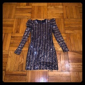 FRENCH CONNECTION 
Blu/Gry/Slv Sequin Dress